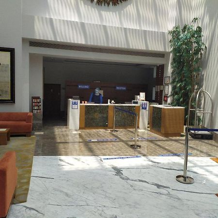 Fortune Sector 27, Noida - Member Itc Hotels' Group מראה חיצוני תמונה