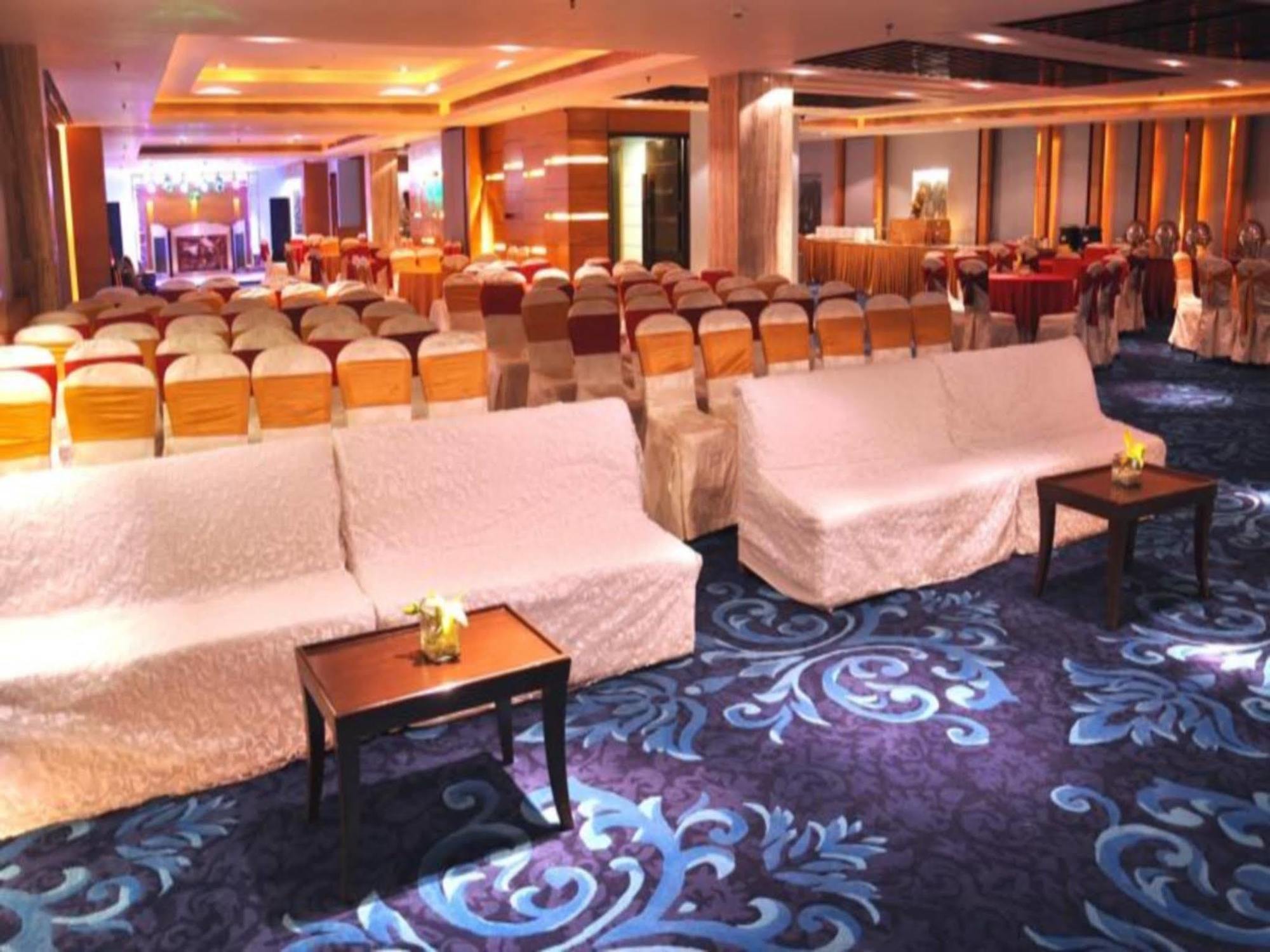 Fortune Sector 27, Noida - Member Itc Hotels' Group מראה חיצוני תמונה